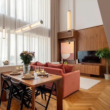 Skyline Penthouse - New Building - Parking Apartment *