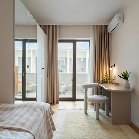 Skyline Penthouse - New Building - Parking Apartment *