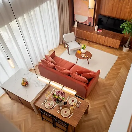 Skyline Penthouse - New Building - Parking Apartment *