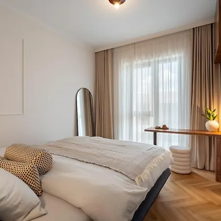 Skyline Penthouse - New Building - Parking Bucharest