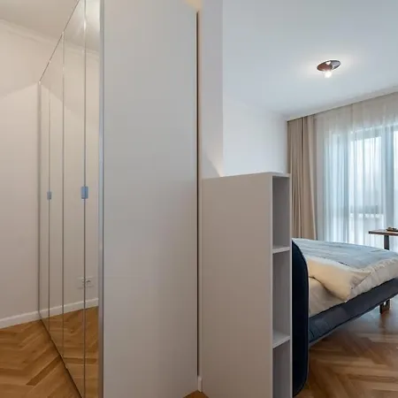 Skyline Penthouse - New Building - Parking Apartment
